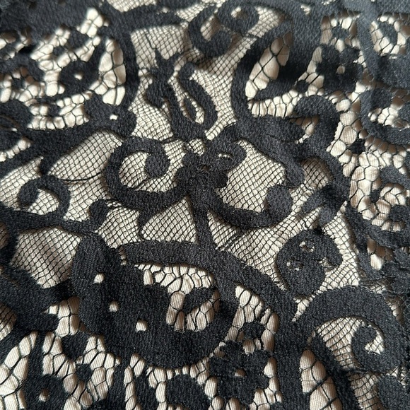 H & M Nude Black Lace Overlay Top size Medium with 3/4 sleeves - Picture 5 of 10